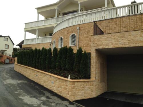 Kunststeinfassade K&uuml;ssnacht